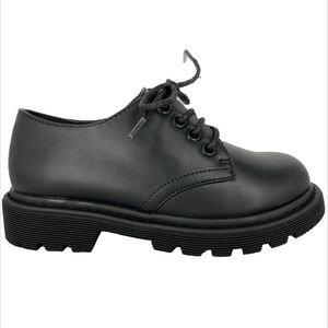 Black Lace-Up Oxford Shoes